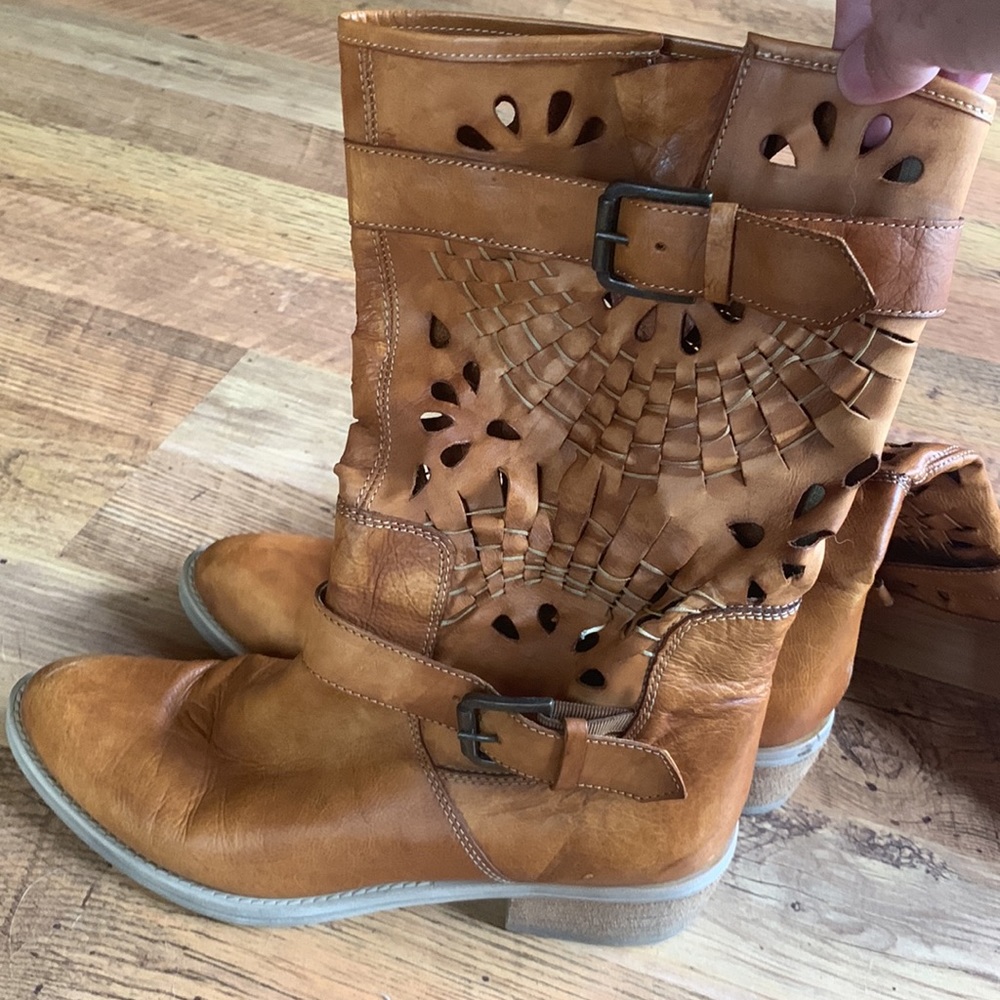 Arnold churgin leather cut out cowgirl boots